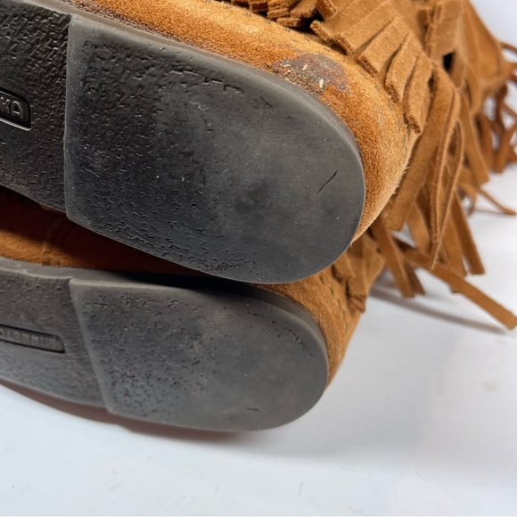 Minnetonka Brown 3-Layer Fringe Boots Size 10M - Picture 14 of 14